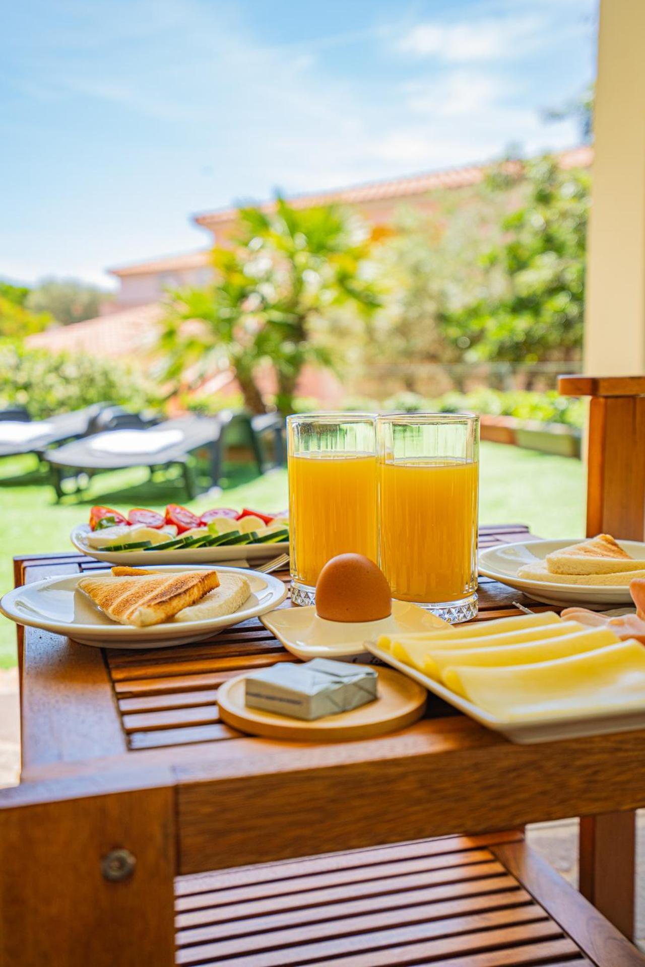 Hotel Lu Pitrali