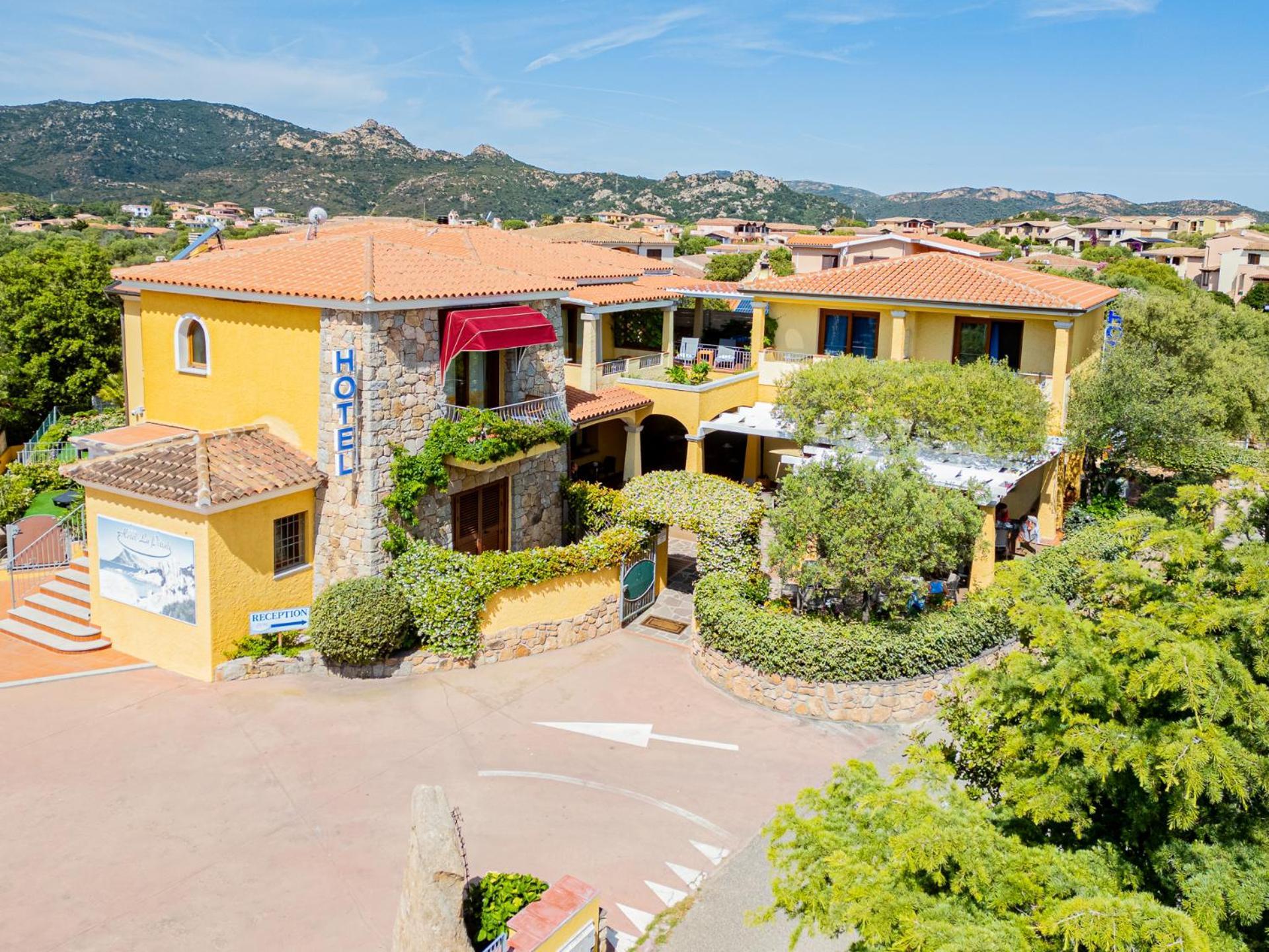 Lu Pitrali Hotel 3*